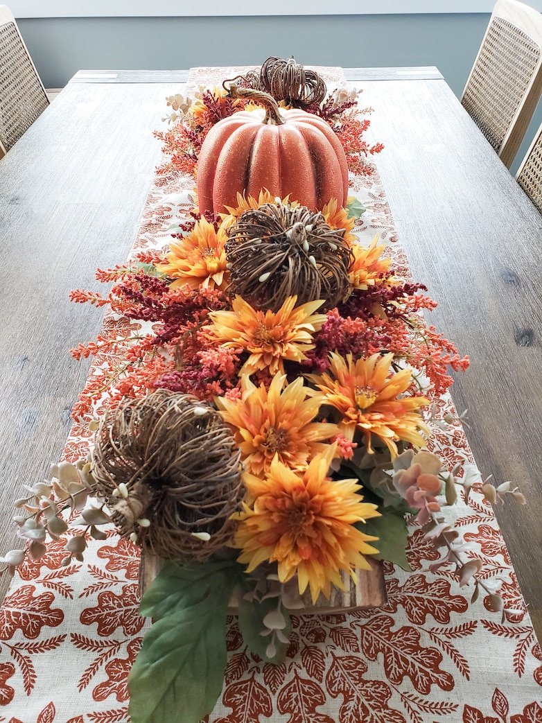 Fall centrepiece on dining room table