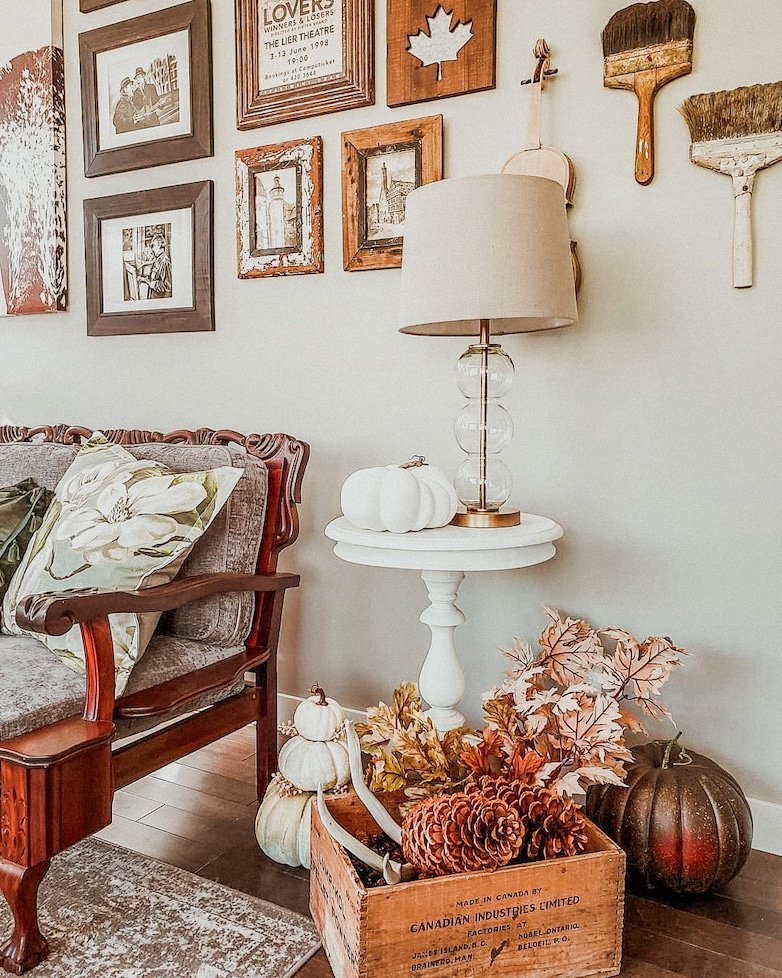 Living room fall accents