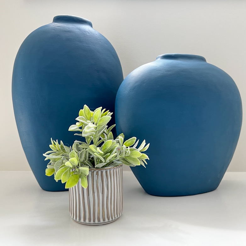 vase makeover with clay paint