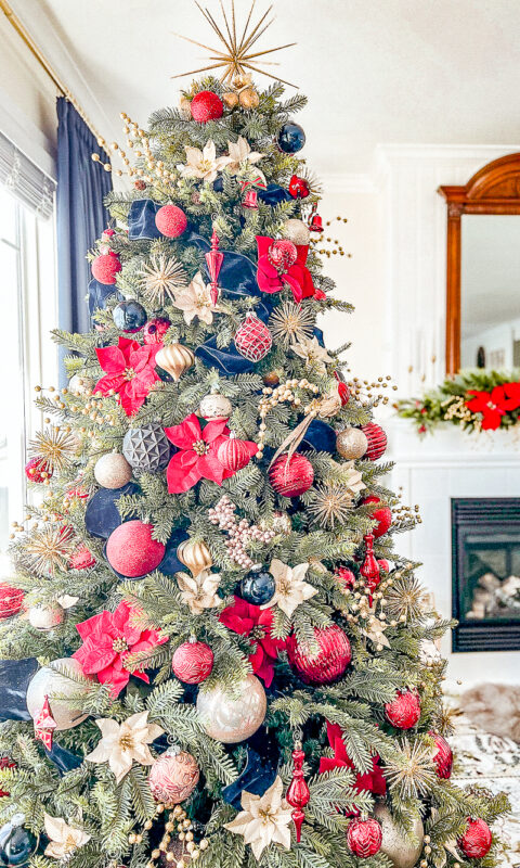 Classic Red and Gold Christmas Decor Inspiration